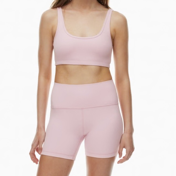 🍊aritzia tna workout set🍊 - Picture 2 of 5